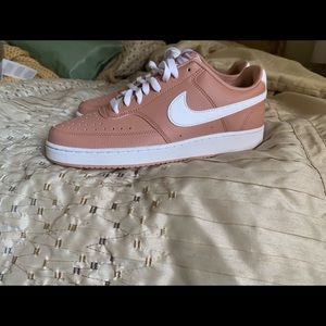 Women’s Nike Air Force ones pink. Brand new never worn 8.5